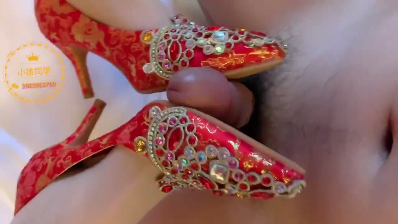 推特轻熟女少妇杀手PUA大神【小熊同学】福利私拍，美足美腿白皙性感，足交啪啪制服诱惑力十足 (278)