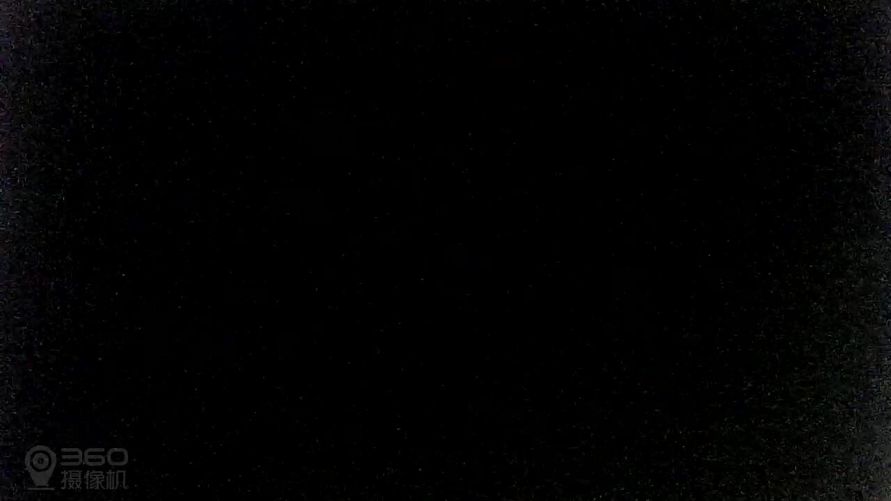 稀缺资源秘 年度精选二黑客破解家庭摄像头真实偸拍五花八门的居家隐私生活裸奔换衣打炮高清无水原档(9)