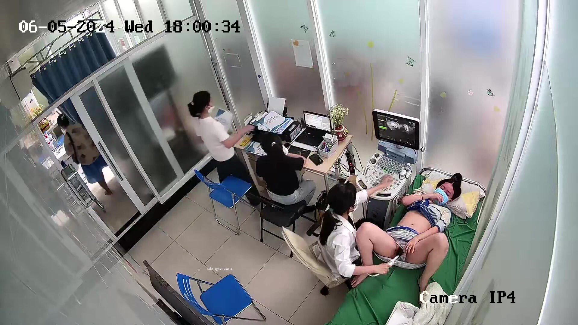 稀缺黑客破解医院监控摄像头❤️偷拍妇科检查孕妇插逼阴道检查75