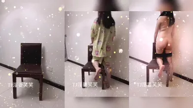 最新福利！推特极品浪女【TJ淫妻笑笑】性福生活，喜欢绿露出3P玩的开放被单男操的声嘶力竭浪叫 (17)