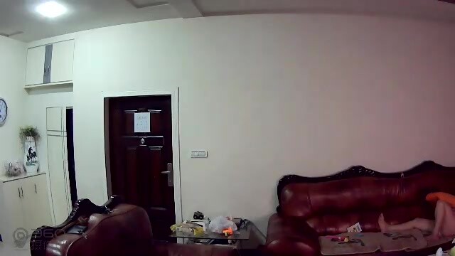 稀缺资源秘 年度精选二黑客破解家庭摄像头真实偸拍五花八门的居家隐私生活裸奔换衣打炮高清无水原档(22)