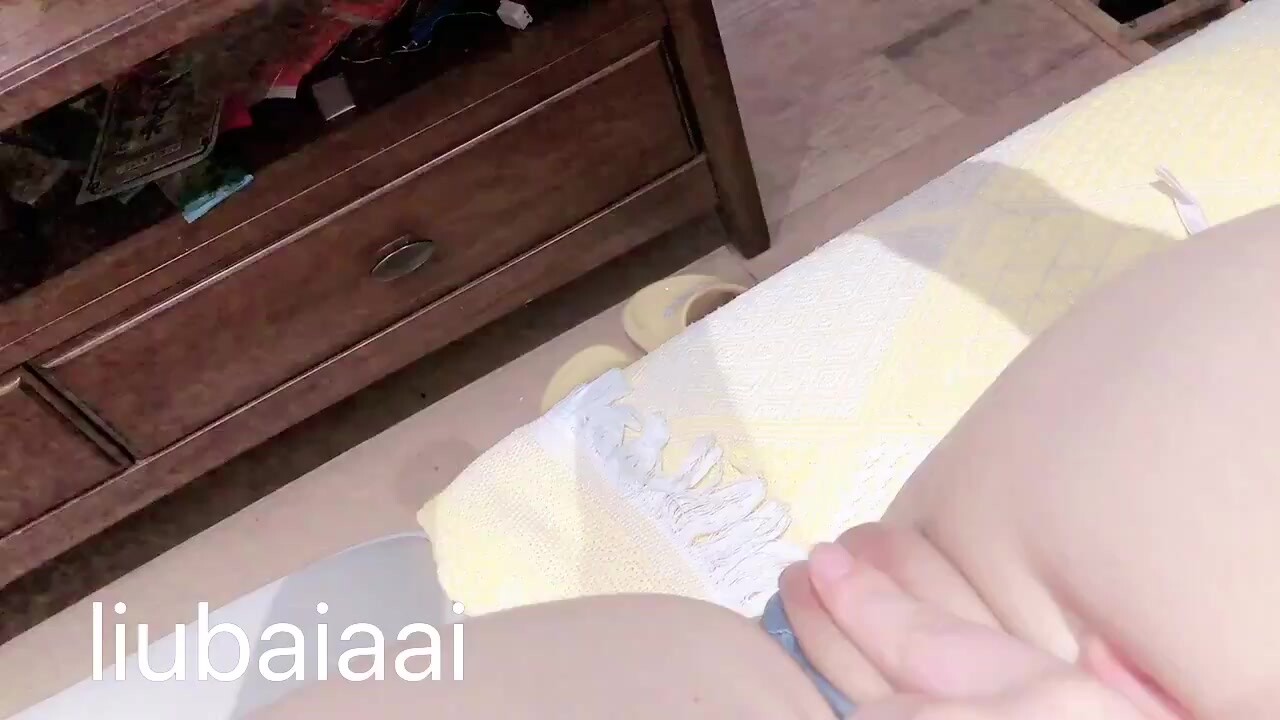 《反差白富美秘️重磅泄密》露脸才是王道！推特高颜水嫩一线天白虎嫩B网红名媛liuba私拍被金主各种啪啪蹂躏有钱人的玩物(96)