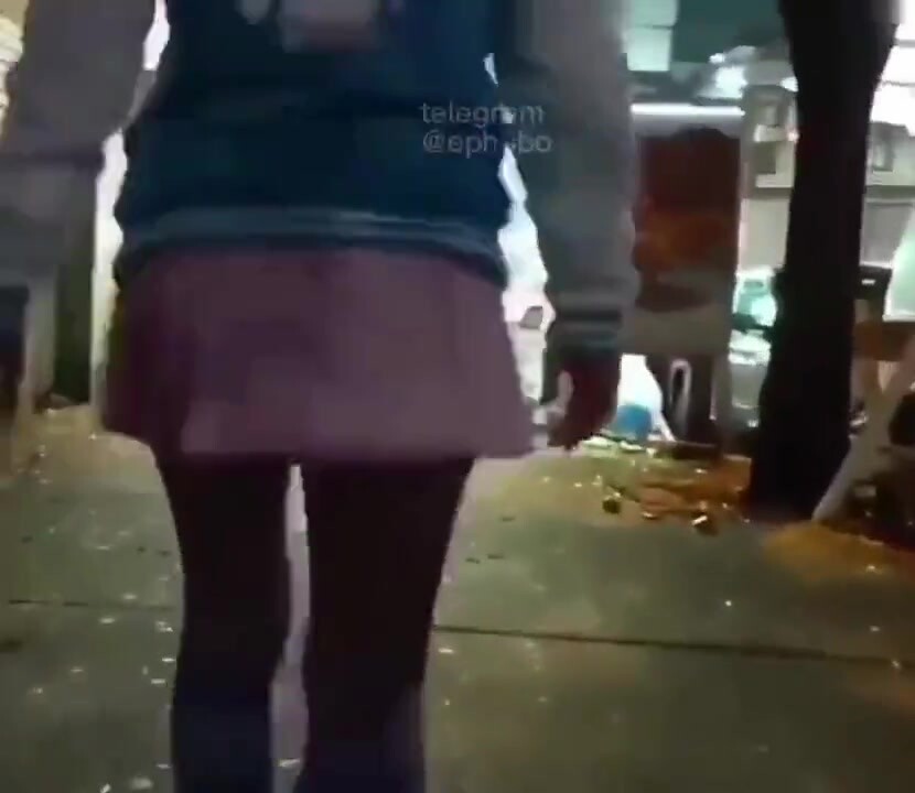 《稀缺资源✅大开眼界》深渊巨口！推特猎奇圈极品福利视频重弹来袭！各类女人极限玩逼玩肛玩尿道~已无法形容(20)