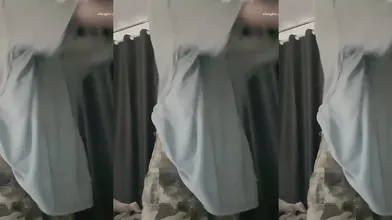 【极品反差萝莉】，顶级翘臀无毛嫩鲍，推特福利姬【三角圆】付费，日常各种制服道具自慰 (23)