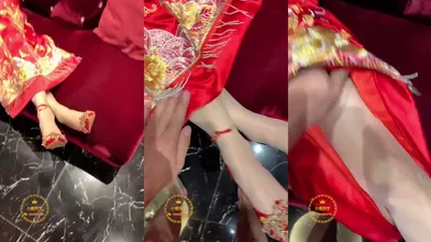 推特轻熟女少妇杀手PUA大神【小熊同学】福利私拍，美足美腿白皙性感，足交啪啪制服诱惑力十足 (290)