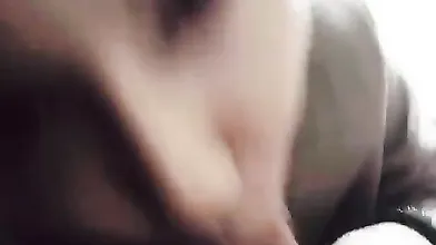 高颜值女神TS龚璟璇 绝美的口活 让直男在短短一分钟爽到前列腺高潮，还伴随着妖妖的呻吟，真的是太享受啦！