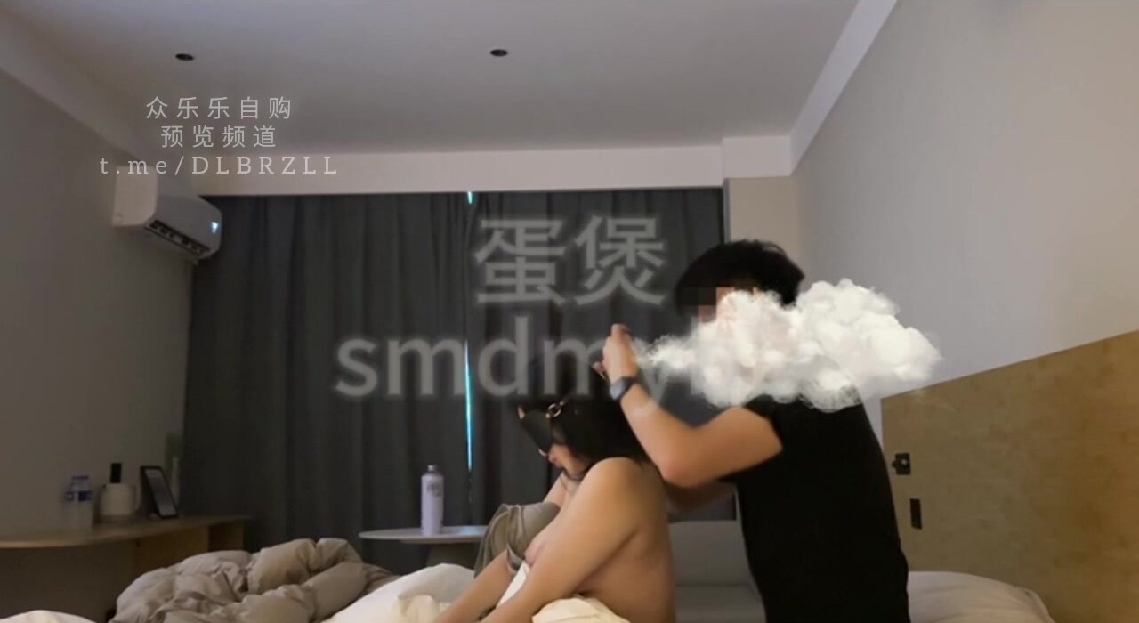 ✨推特新晋大屌约炮大神「蛋煲」，专约反差女大学生，用大鸡巴征服小姐姐，在学校楼梯间调教女大玩弄母狗