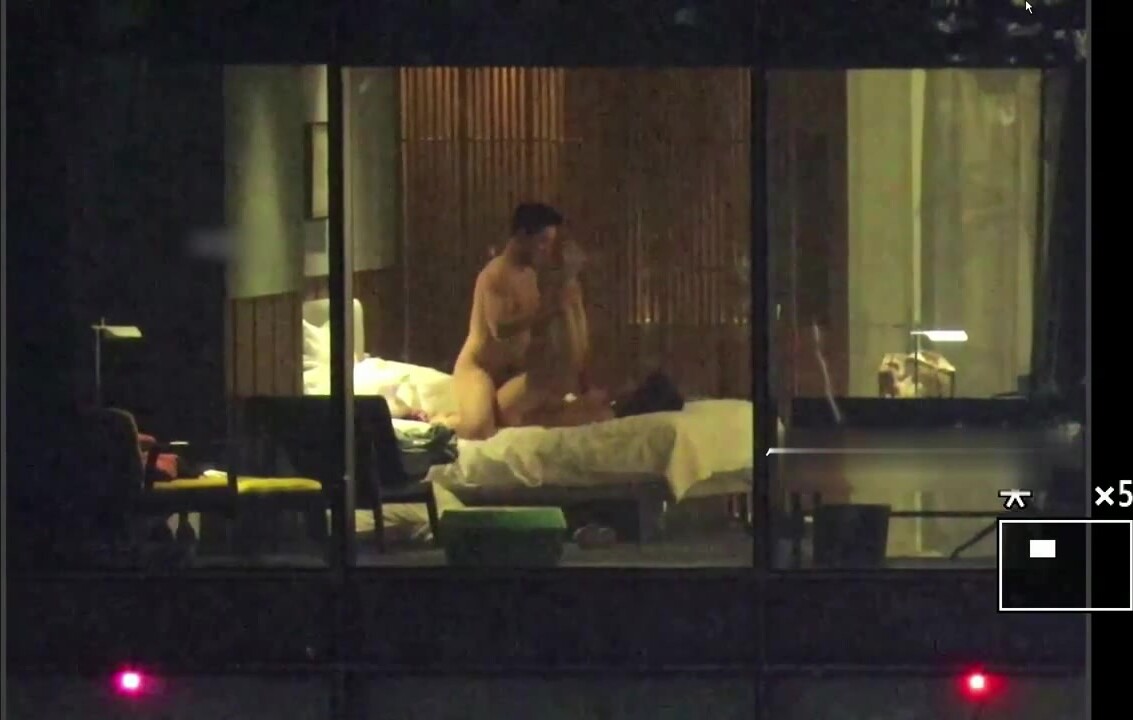 2025年4月最新，【五星级酒店窗外偷拍】，寂寞男女相约干了50分钟，女主屁股非常圆润，高价从作者手中购买来的