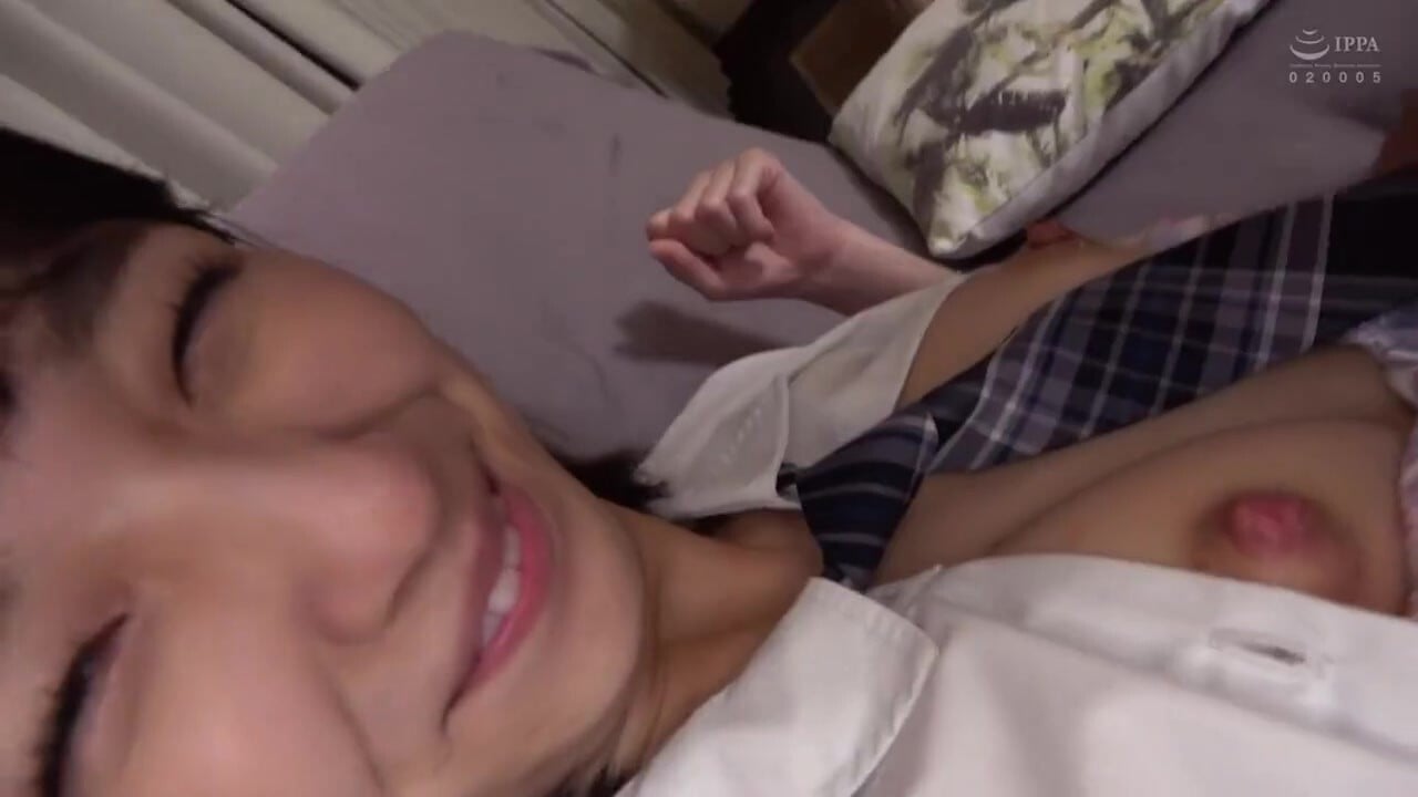 [345SIMM-782] すみれ(18)『おうち行きたい♪』と自らエッチを希望しちゃう令和最強ポテンシャルJ♡と初エッチ♪【1限目】海デートからの彼ピ宅で即エッチ！露になった美乳を揉み揉み＆舐め舐