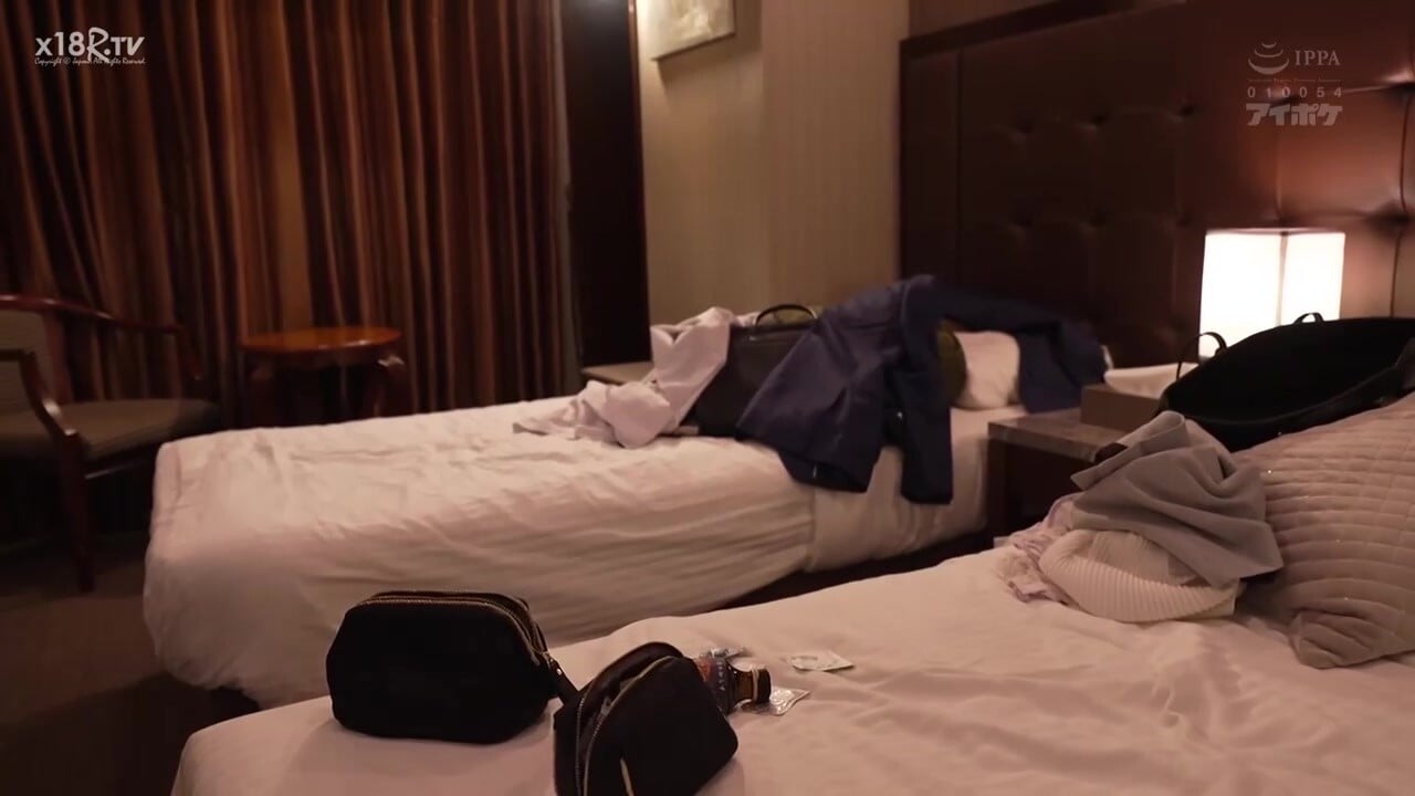 【中文字幕】可爱いくてエロい後辈OLをホテルへお持ち帰りしたら… 度を越えた≪絶伦女≫で返り讨ちにあった。桜空もも