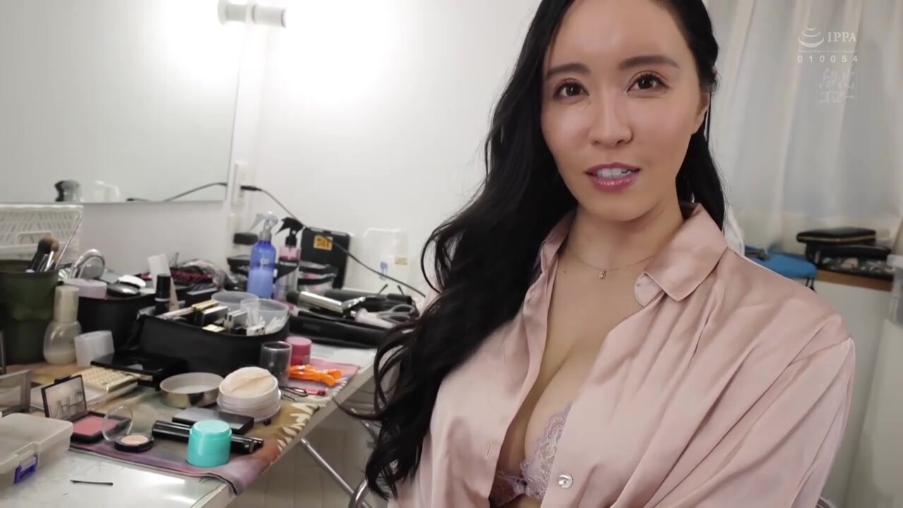 新人 ありえない痉挛絶顶…宇佐美すい32歳奇迹の100cmHcup巨乳人妻デビュー 宇佐美すい