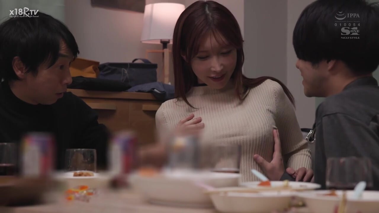 【中文字幕】同性ウケが悪いので男だけの饮み会に参加したら…あざとさ全开おっぱいが人気大爆発！ 酔って乱れて9発挟射のパイズリ大乱交 うんぱい