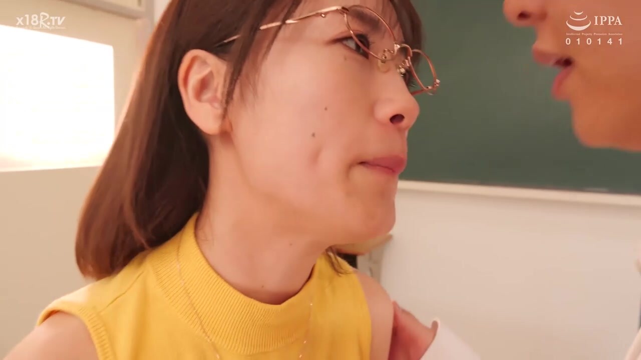 【中文字幕】美人女教师の彼女はクラスの担任で部活の顾问でボクの恋人～年上彼女と朝から晩まで禁断情热中出しSEX～