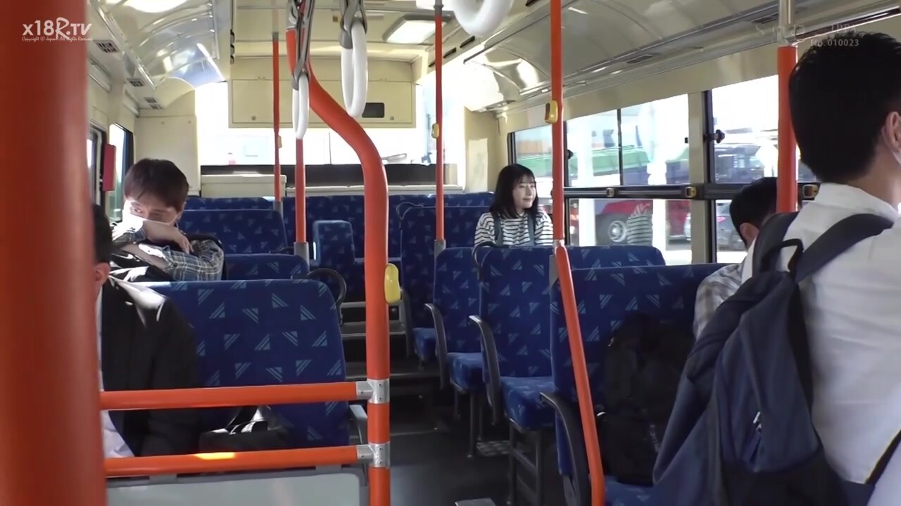 【中文字幕】无垢な美少女はある日された痴〇をきっかけに公共の场でのセックスにハマってしまった…见られるかもしれないスリルに快感を覚えてしまい掲示板で自ら相手を募集するようになるまで。宫岛めい