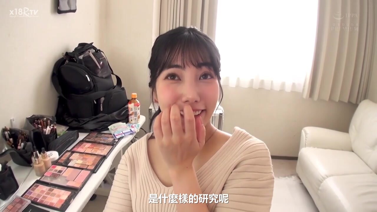 【中文字幕】从福冈来的清纯外表却一见到肉棒就立刻变成了淫荡的博多美人 AV出演！远藤沙耶