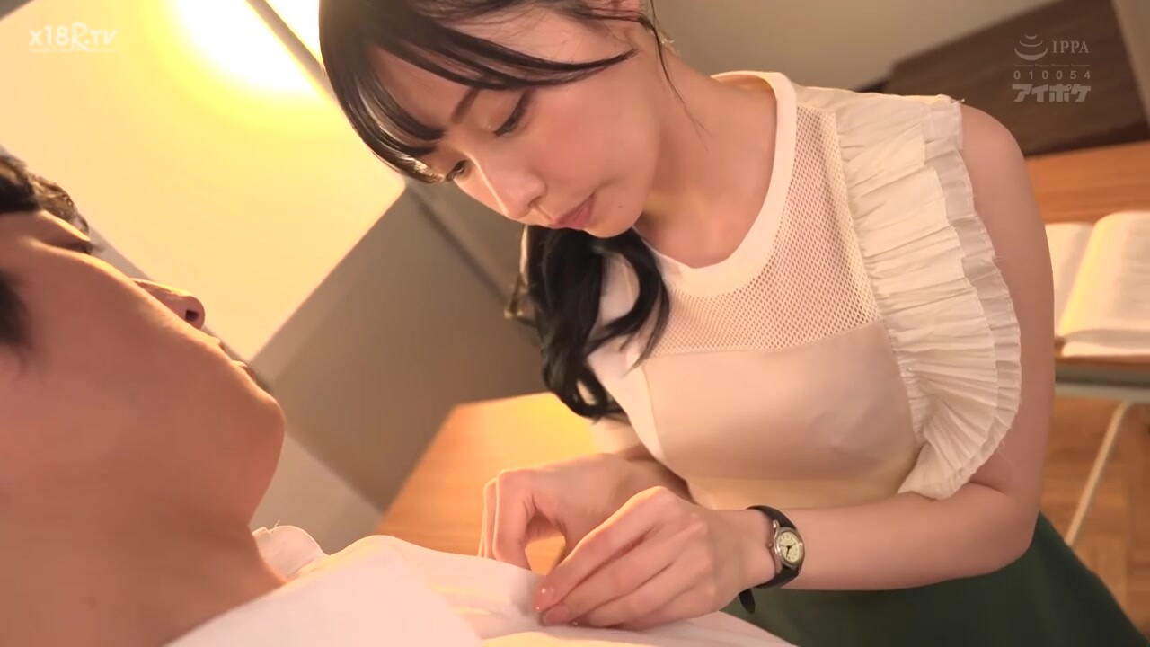 【中文字幕】兄のセフレだった女教师に欲情诱惑されヤリまくったボク RARA 8等身スレンダー美脚先生の诱惑授业