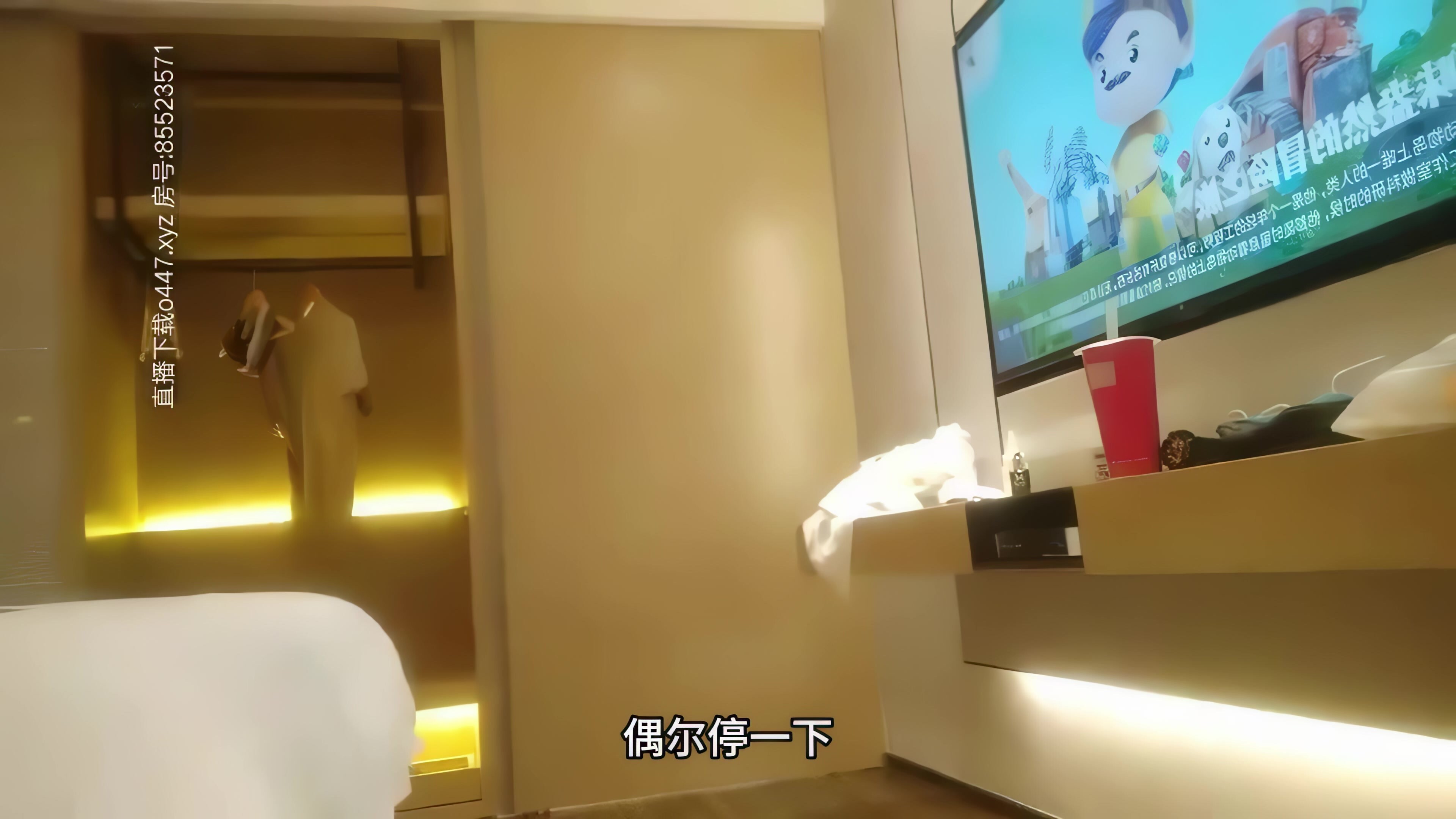 午夜寻花奶茶妹第4部，本场解锁B喷水 越来越骚也越美--4K字幕版
