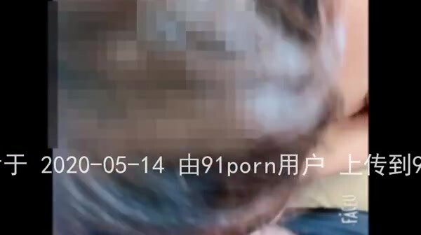 大诗姐扮演仿真充气娃娃