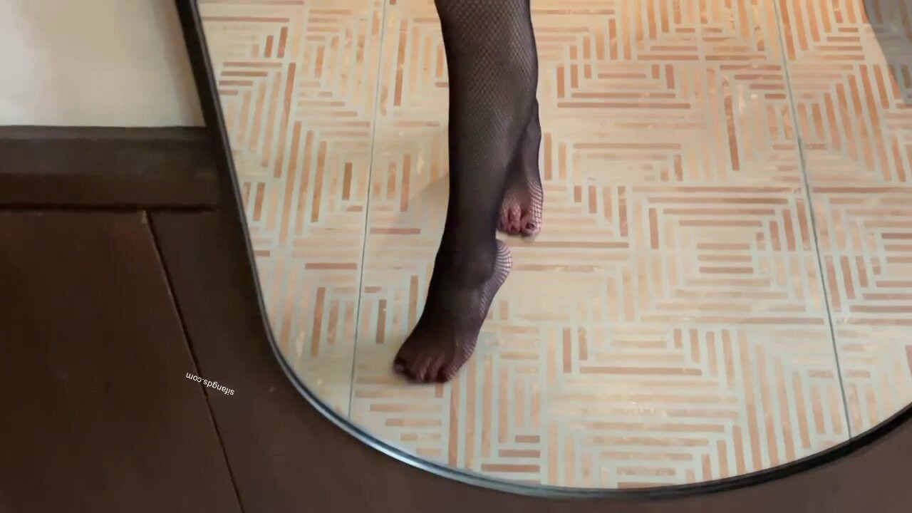 1 (34)
